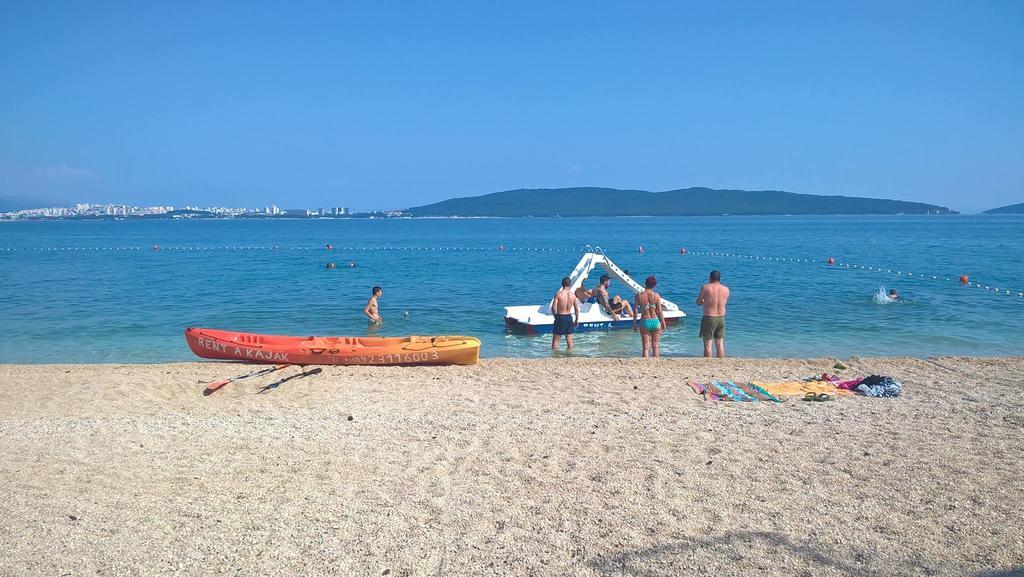 Apartments Pavlinovic Kastela Exterior photo